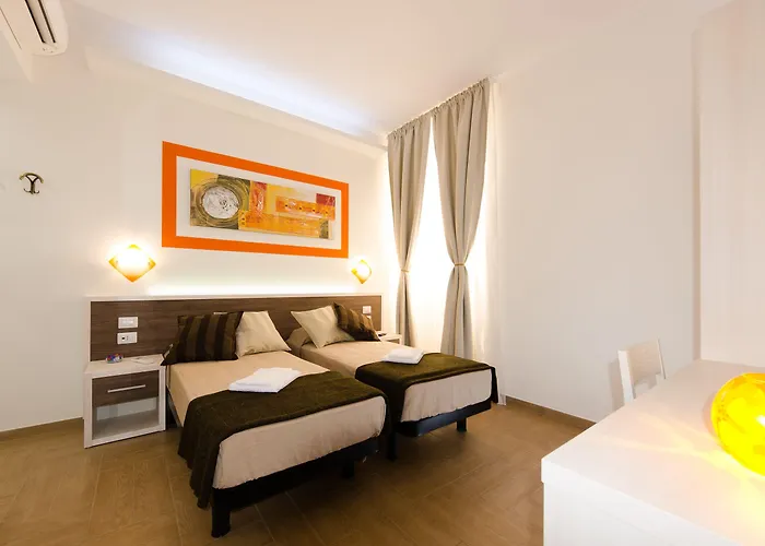 Konukevi Gemme Di 4*